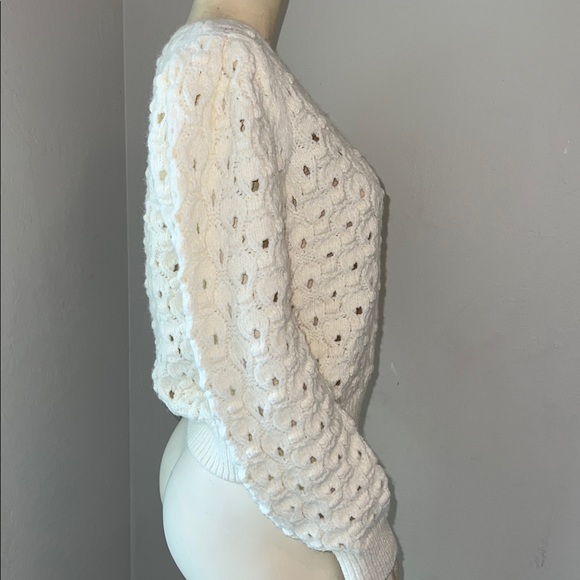 Astr The Label Bianca Pointelle Cream V-Neck Knit Sweater. Size Medium. - Picture 3 of 6